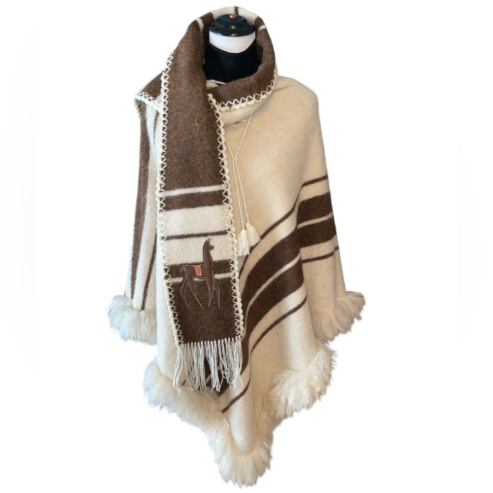 Alpaca Wool Fur Trimmed Poncho w/attached Embroidered Scarf - EUC